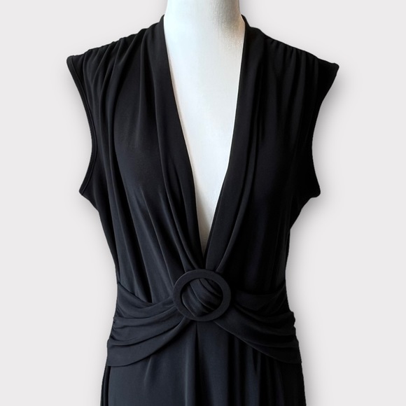 Jessica Black V-neck Dress - Picture 3 of 5